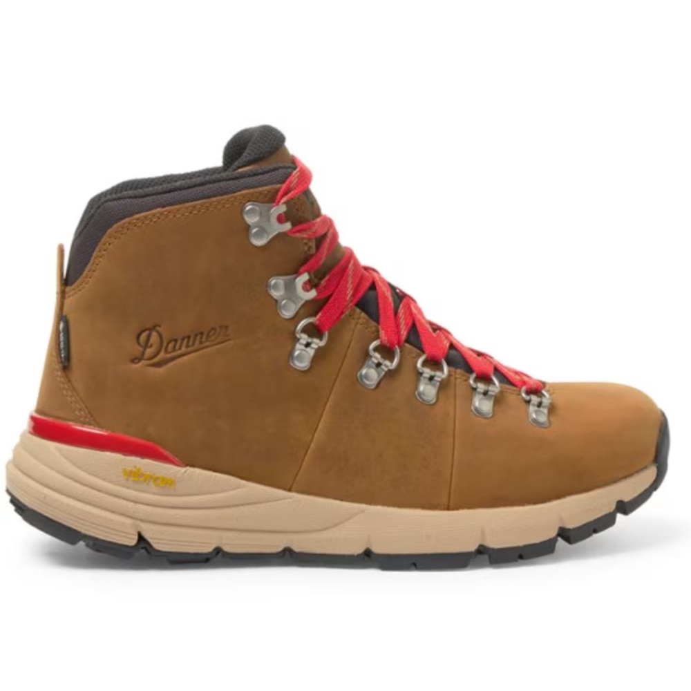 Women's Danner Mountain 600 Leaf 4.5" Waterproof Hiking Boots • size 7